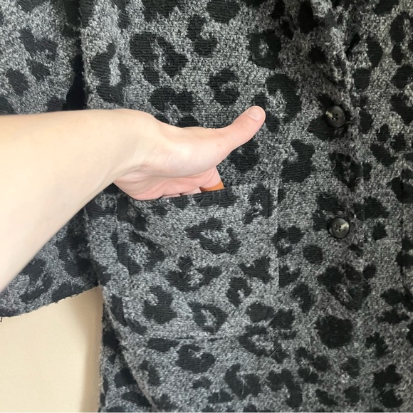 Madewell gray leopard print sweater button up coat jacket with lapel - Picture 5 of 16